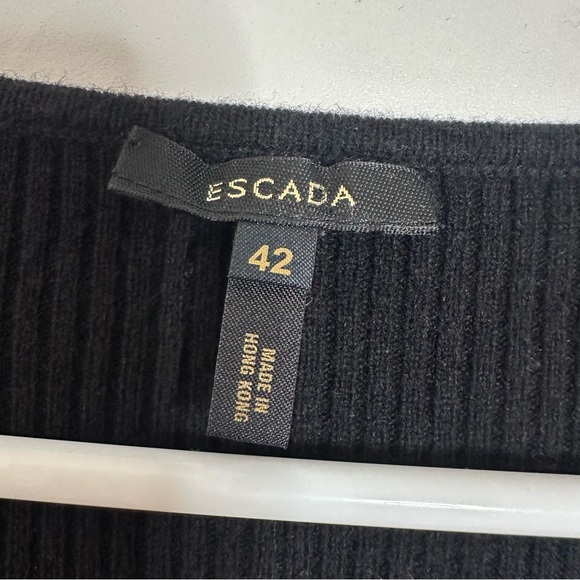 Escada black wool cashmere knit ribbed cap sleeve sweater top - Picture 4 of 4